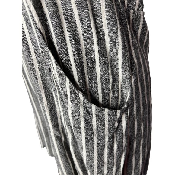 Abound Romper Shorts Women's Large Gray White Stripes Straps Open Back Pockets T - Picture 9 of 14
